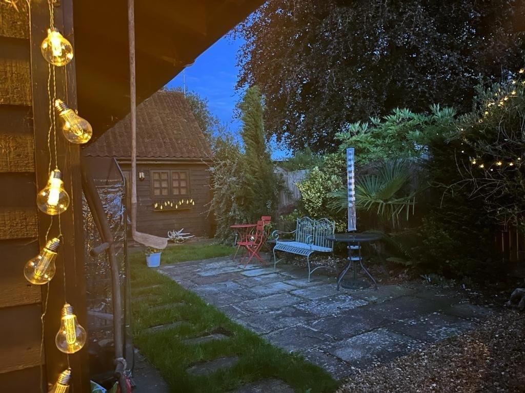 15Th Century Thatched Cottage Cambridge Exterior foto